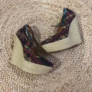 Jeffrey Campbell Aztec Pizan Size 6
